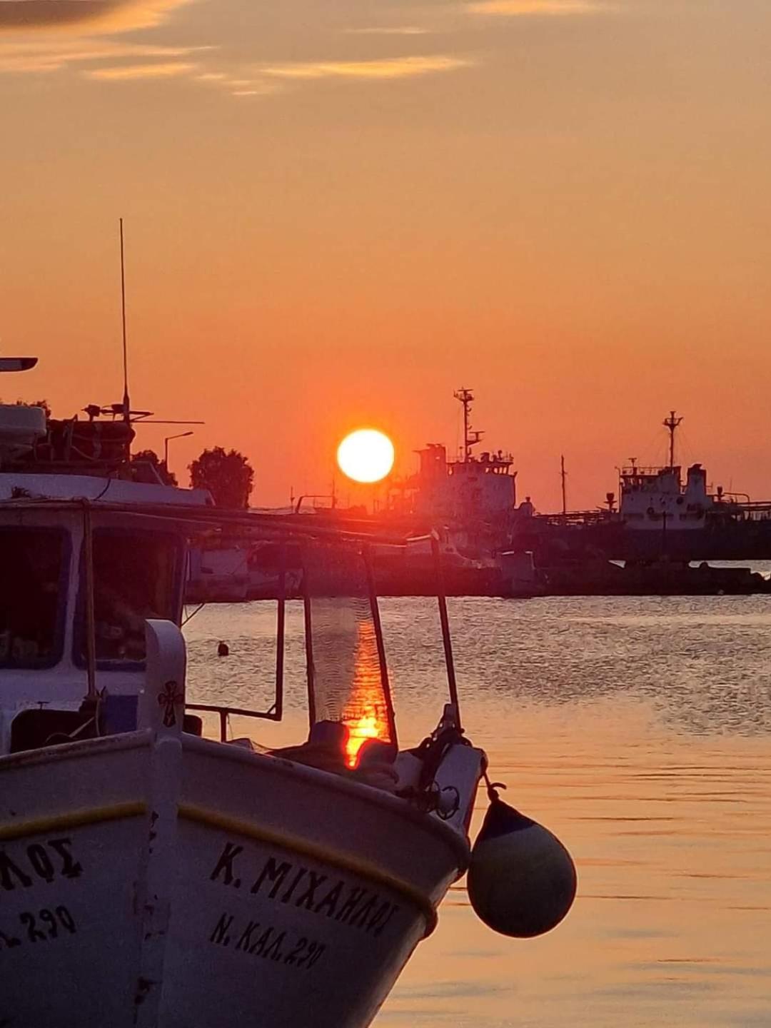 Petrakis